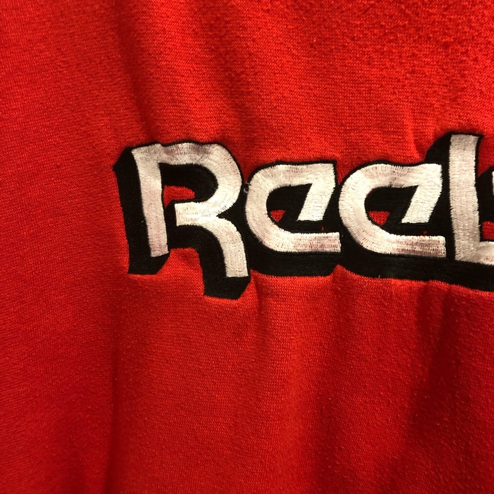 Reebok Vintage Red Large Logo Crewneck Sweatshirt - Picture 3 of 6
